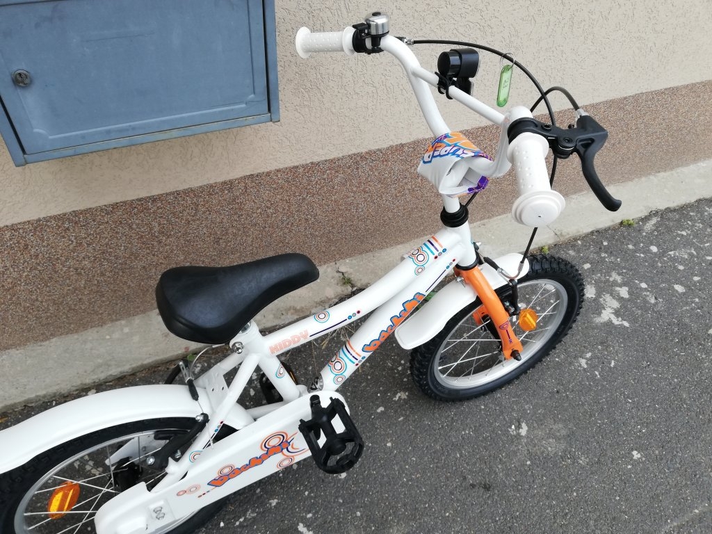 Új BACHIHI KIDDY 16″ gyerek szabadonfutós kerékpár!