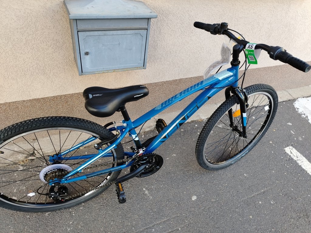 Új Venssini Arcadia 26″ ffi kék alacsony vázas kerékpár!