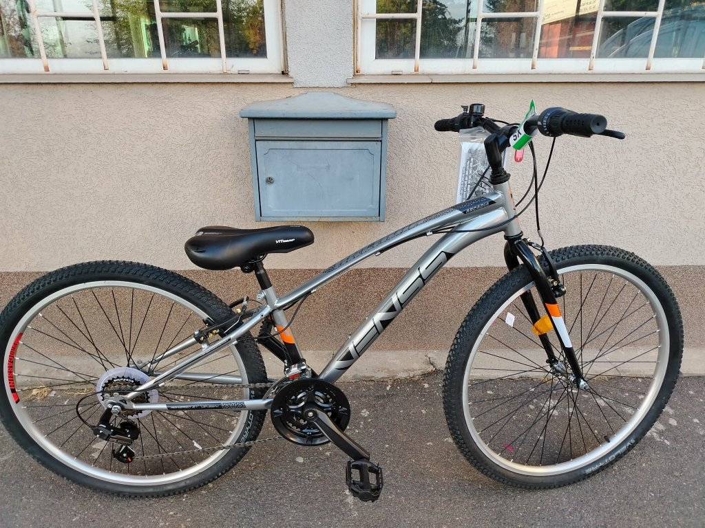Új Venssini Arcadia ffi 26″ ezüst alacsony vázas kerékpár!